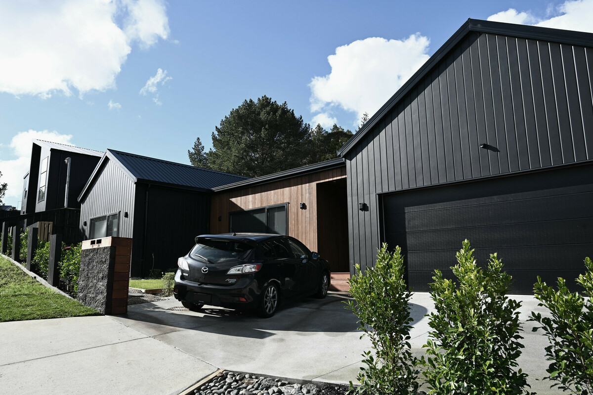 Ara Hill House