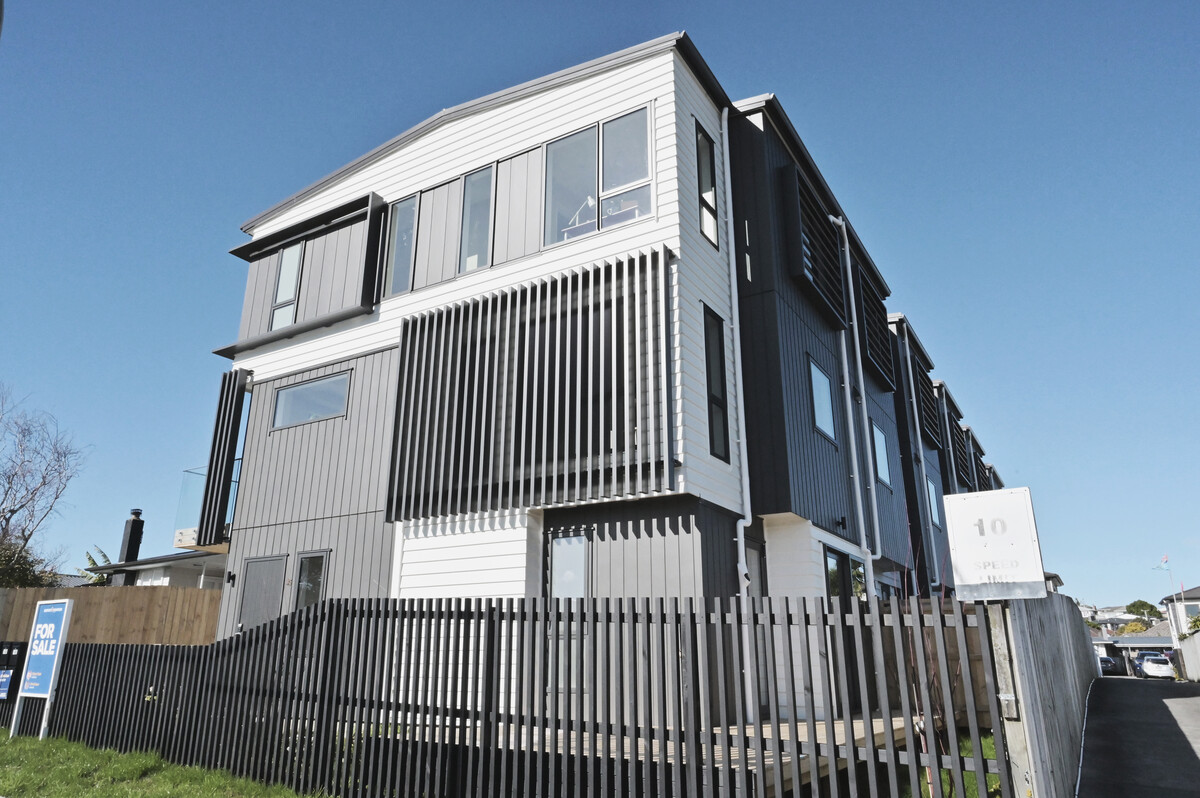 Multi-unit At Wayne Drive, Mangere